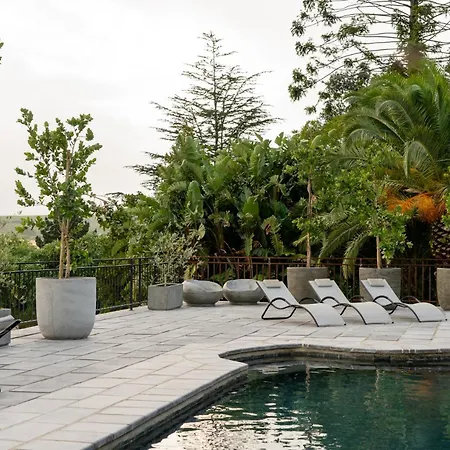 Avemore Winelands Home - Wood Fired Hottub And Full Power Back Up Stellenbosch Exterior photo