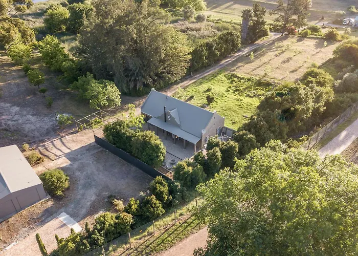 Avemore Winelands Home - Wood Fired Hottub And Full Power Back Up
