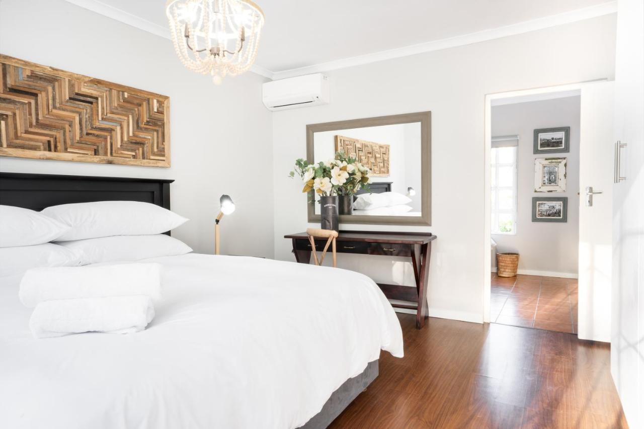 Avemore Winelands - Wood Fired Hottub And Full Power Back Up Apartment Stellenbosch