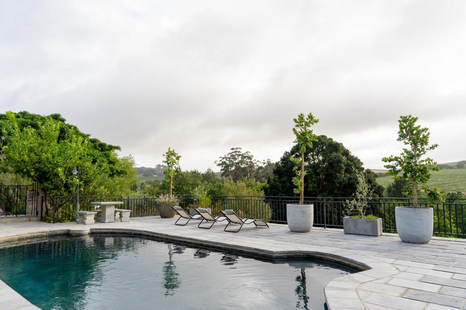 Avemore Winelands - Wood Fired Hottub And Full Power Back Up Apartment Stellenbosch