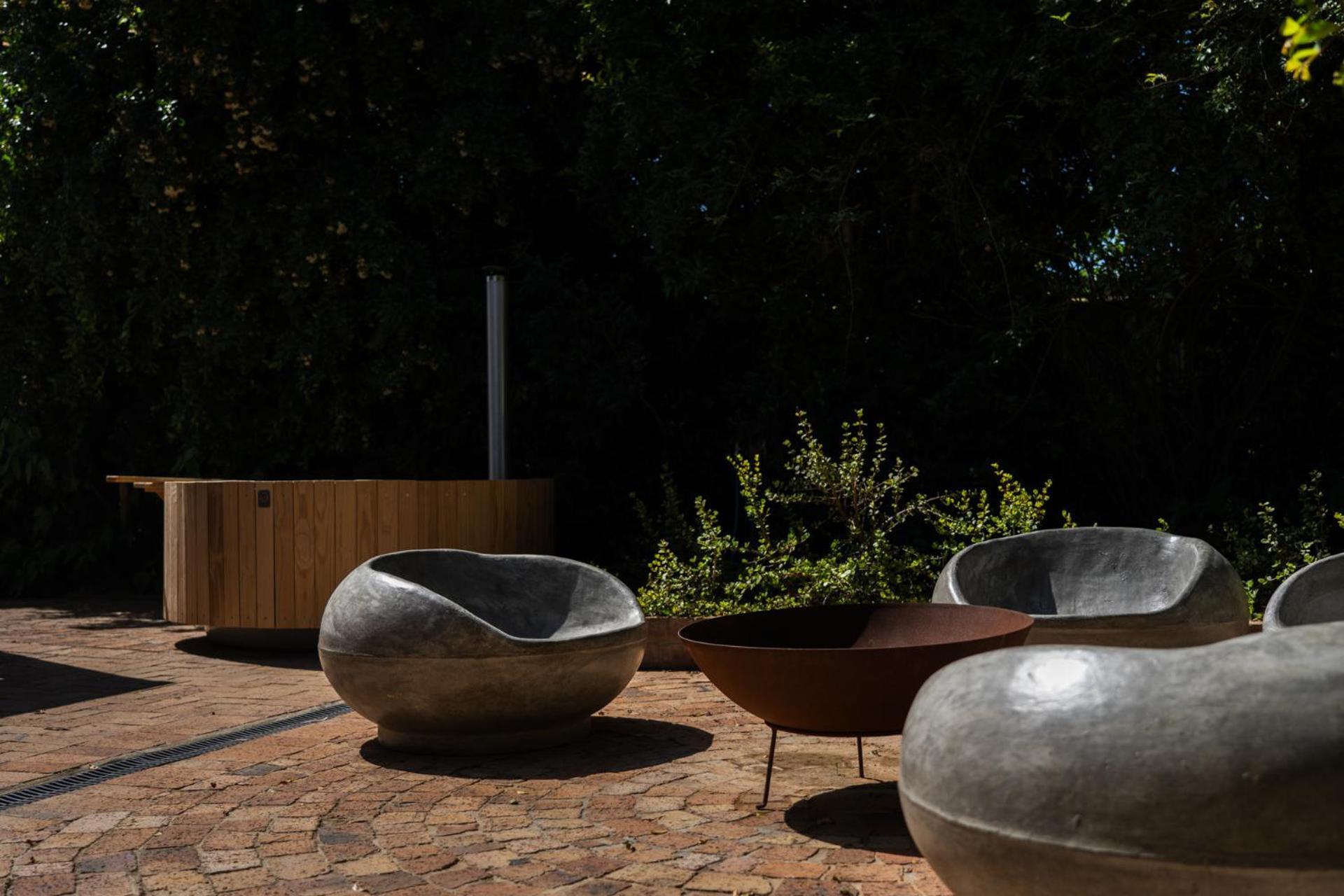 Apartment Avemore Winelands - Wood Fired Hottub And Full Power Back Up